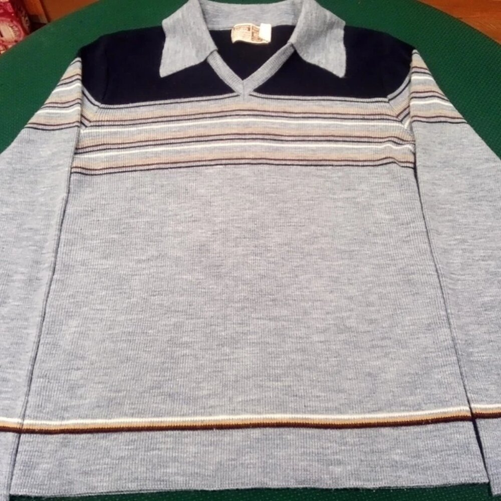 Vintage Montgomery Ward Men's Medium (38-40) Blue Pullover Acrylic Sweater